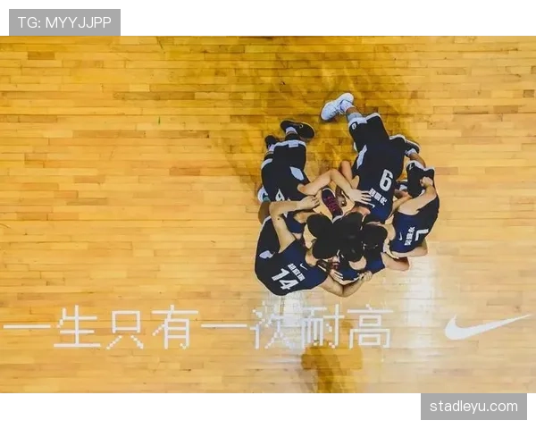 篮球暂停时间限制规则全解析：教练该如何合理利用暂停？